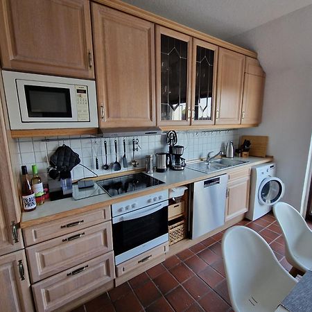 98Qm Wohnung Im Villenviertel - Voll Ausgestattet Mit Balkon Und Kamin - Wlan Gratis ヴィルヘルムスハーフェン エクステリア 写真